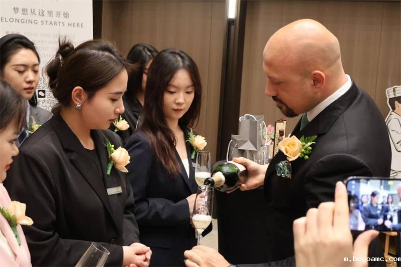 1731421886_43641530035481212726.jpg A34.jpg